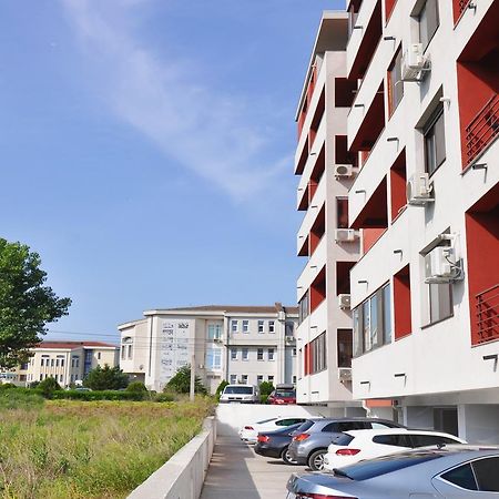 Antos Deluxe Apartment Constanta Exterior photo